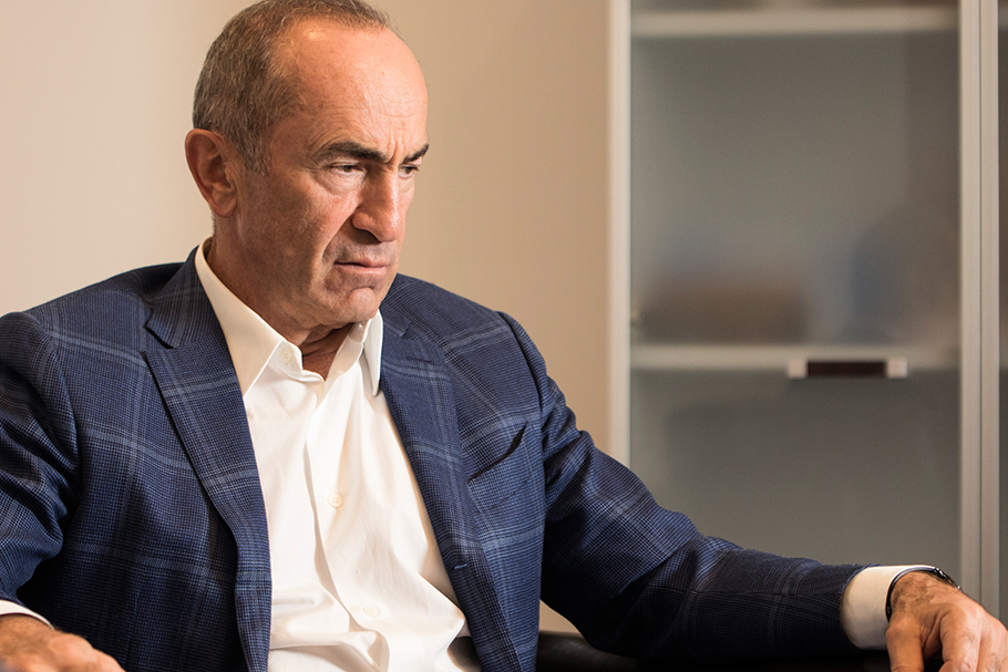 «Քոչարյանը հազարավոր կողմնակիցներ ունի, որոնք հայրենասեր, քաղաքականապես ակտիվ մարդիկ են»․ Քոչարյանի գրասենյակը՝ ԱԱԾ-ի «հայտնագործության» մասին