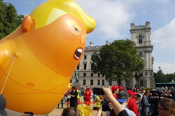Надувной Трамп станет частью экспозиции Лондонского музея 