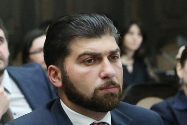 Давид Санасарян пообещал отрезать себе руку, если опубликуют видео о получении им взятки