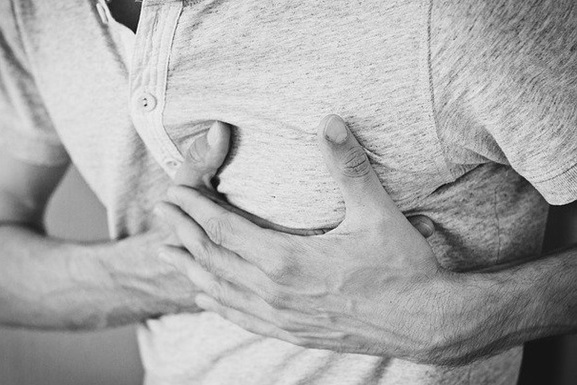 В сердце 56-летнего мужчины обнаружили инородное тело, которое оказалось десятисантиметровым куском цемента