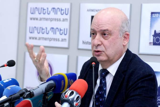 Վարչապետը սկսել է չարաշահել օտար բառերը. Լեզվի կոմիտեն հետևում է