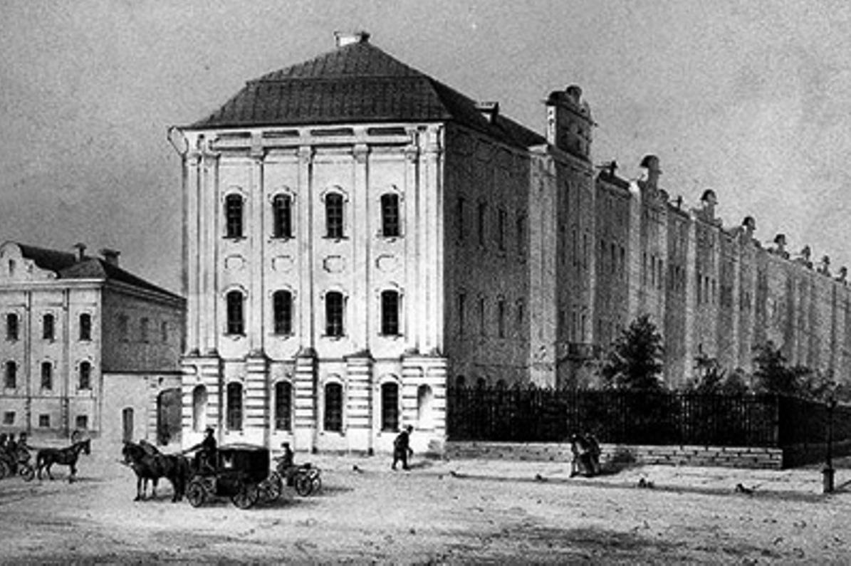 Книга девицы Клеопатры Сарафовой – первой армянской женщины-литератора в России стала первым учебником русского языка для армян
