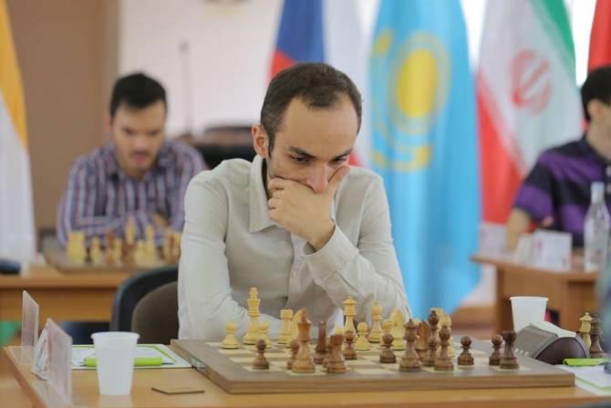 Ֆաջրի գավաթի խաղարկություն. Սամվել Տեր-Սահակյանը կես միավորով ետ է մնում առաջատարներից  