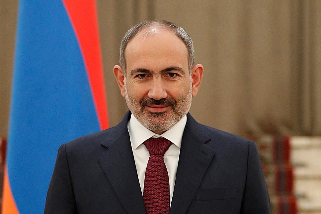 «Ցավոք, ձեզ համար այս կարևոր օրն այս տարի ստիպված եք տոնել անսովոր պայմաններում»․ Փաշինյանը՝ «Վերջին զանգի» առիթով