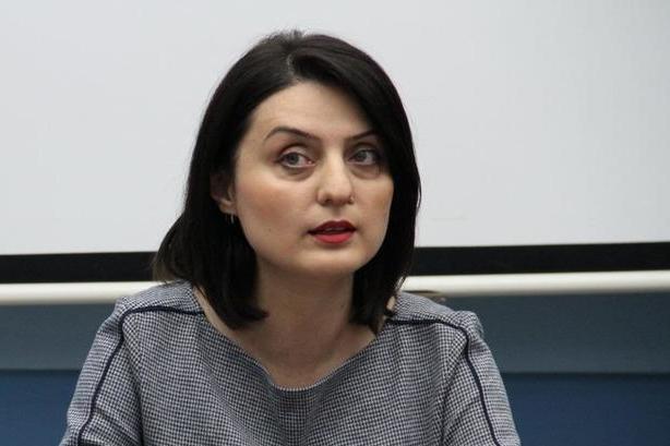 Զարուհի Բաթոյանն ազատվեց աշխատանքի և սոցիալական հարցերի նախարարի պաշտոնից