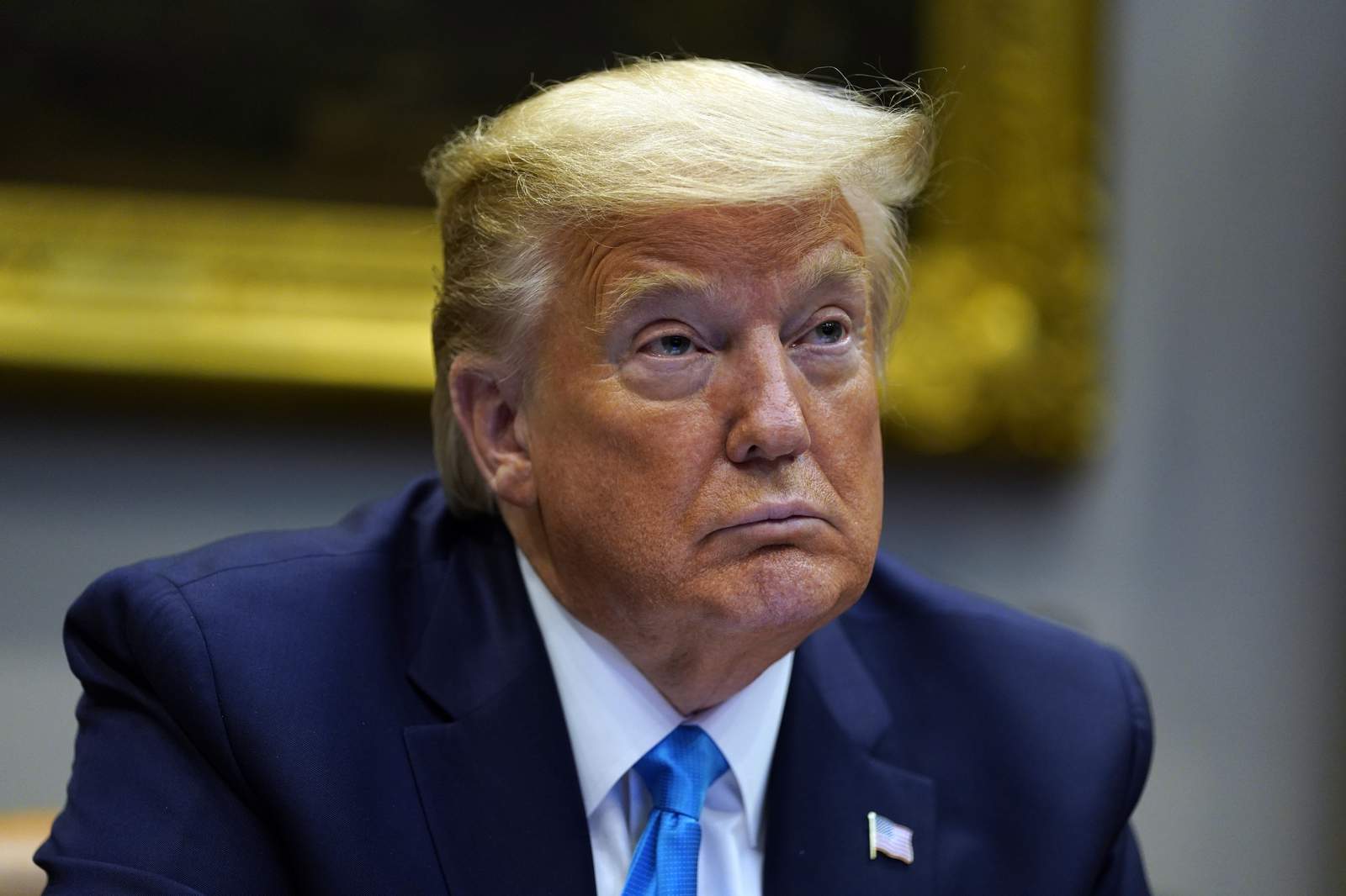 Facebook удалил рекламу Трампа с нацистским символом. В штабе говорят, что это был символ 